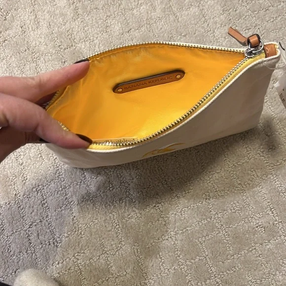 COPY - 🍌Banana Republic Canvas Pouch with embroidered banana🍌 - Picture 2 of 4